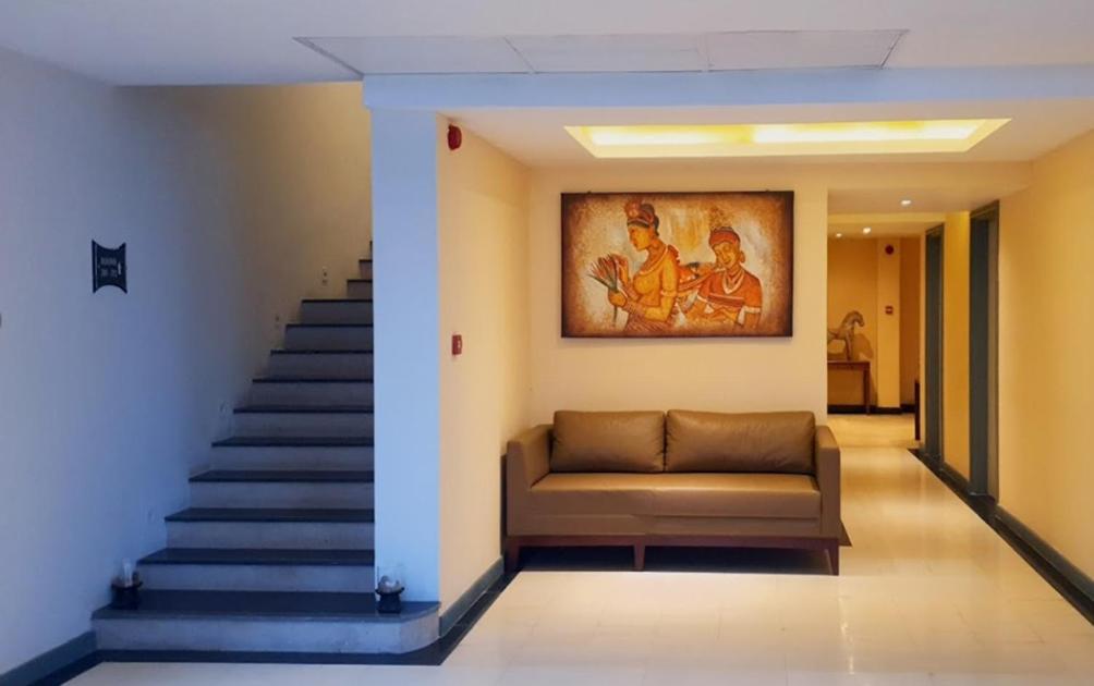 Hotel Earl'S Regent Negombo Exterior foto