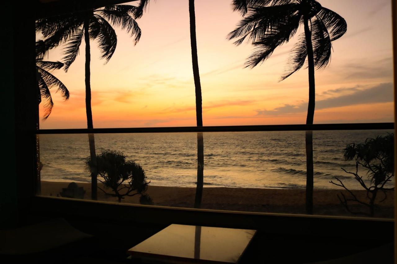 Hotel Earl'S Regent Negombo Exterior foto