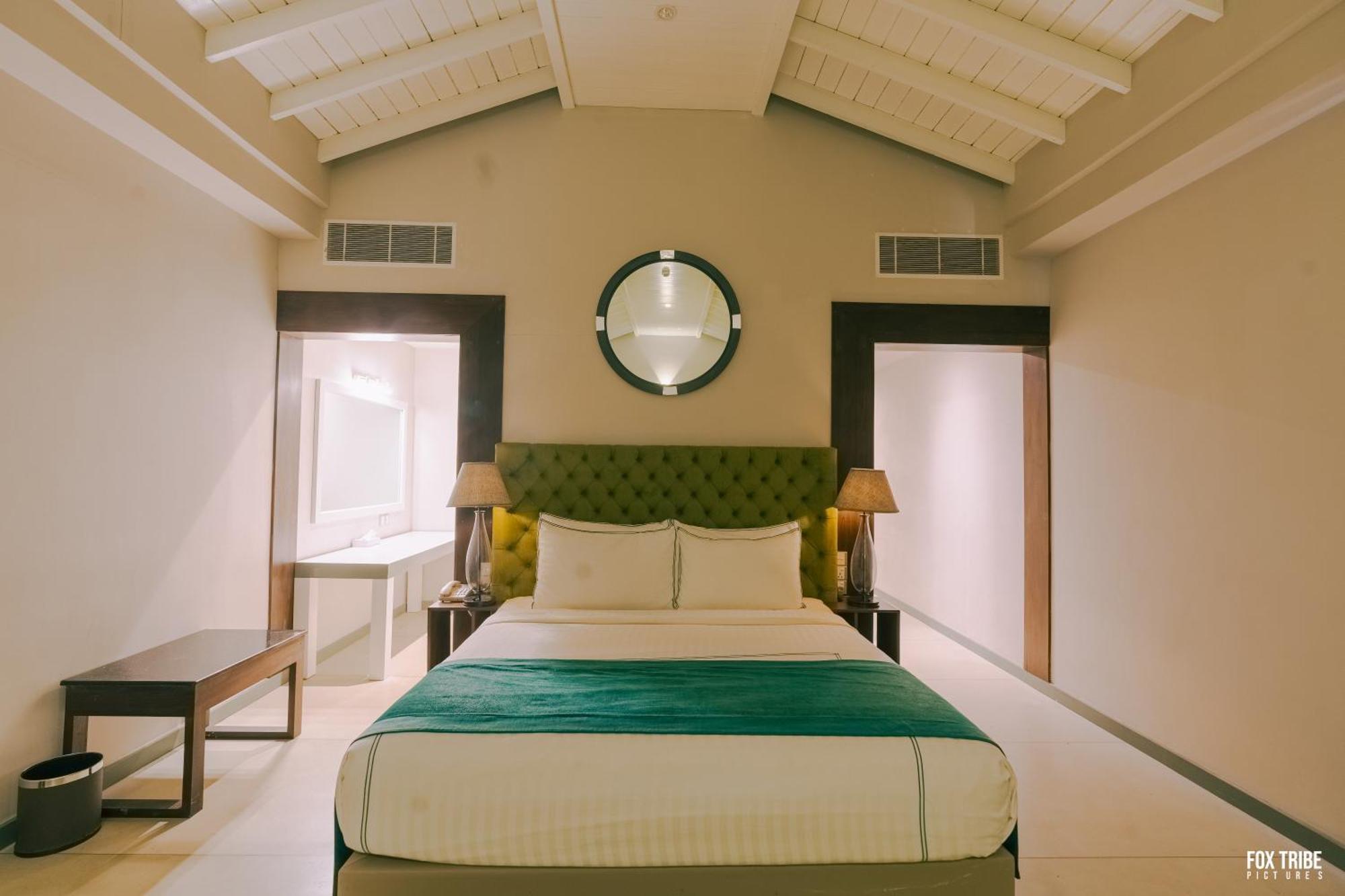 Hotel Earl'S Regent Negombo Exterior foto