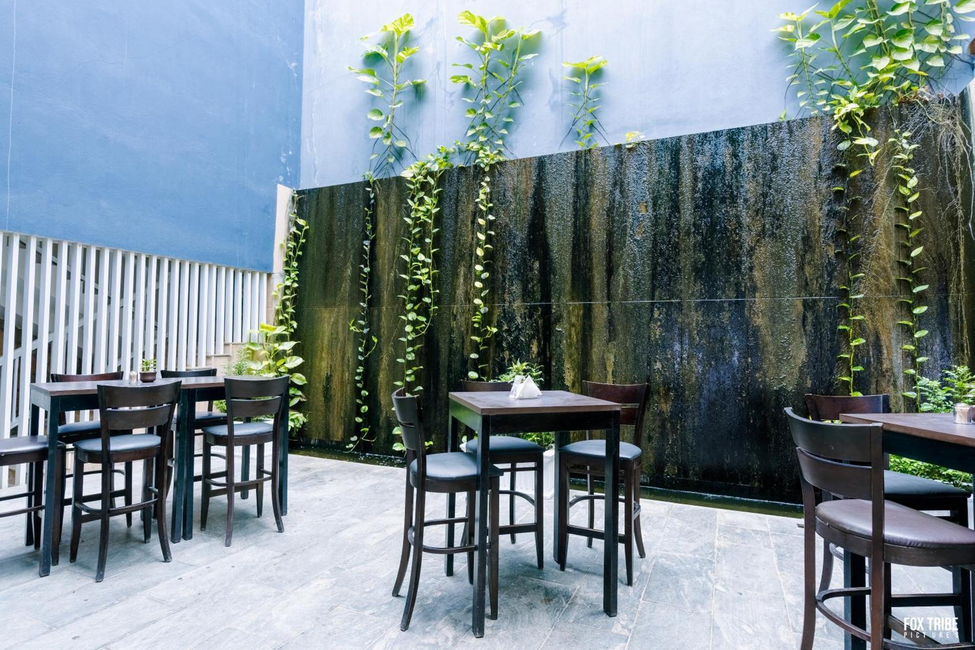 Hotel Earl'S Regent Negombo Exterior foto